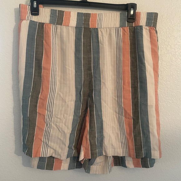 Sonoma Pants - Sonoma women’s linen striped shorts size 4X